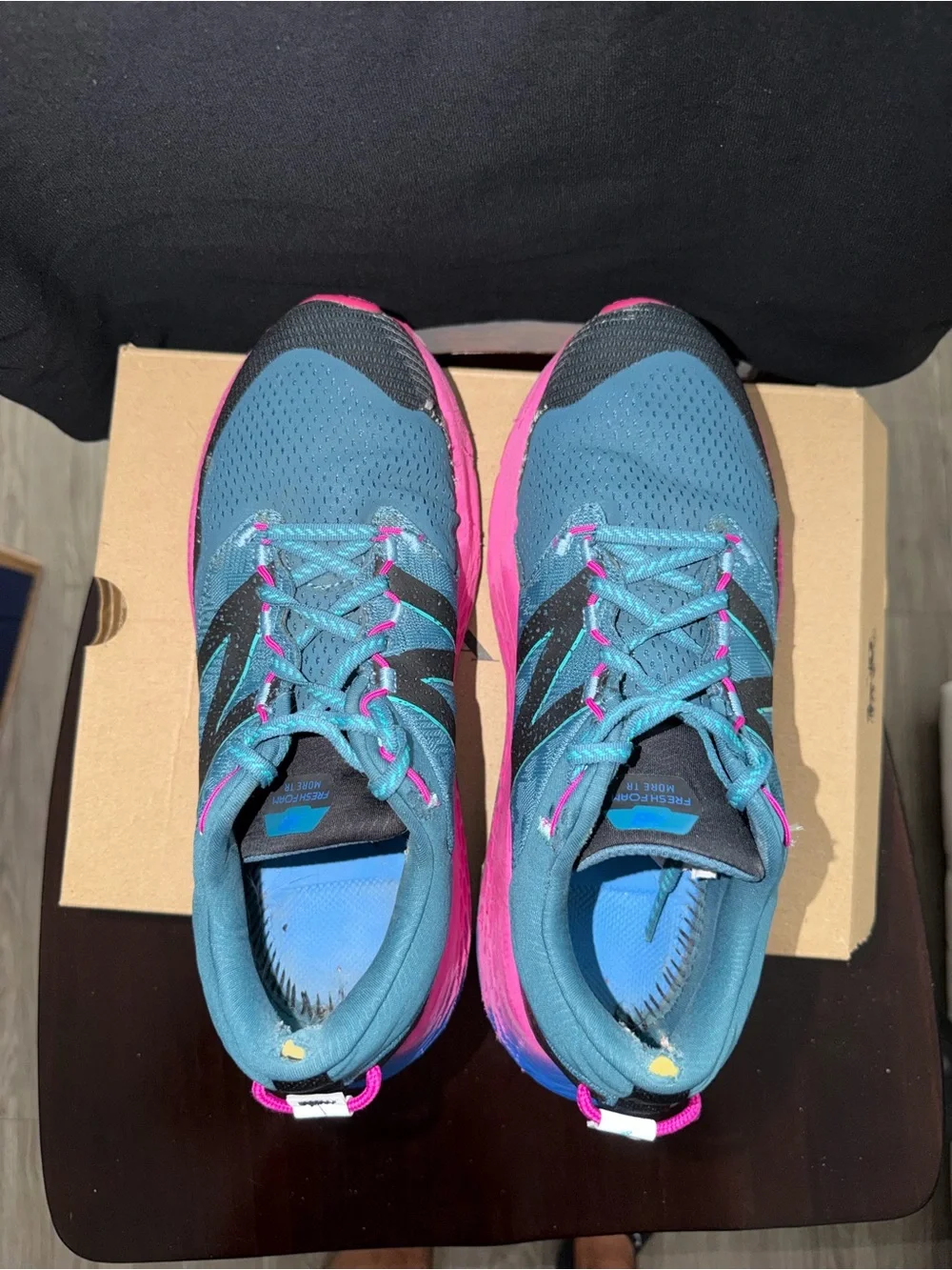 New Balance Women's Fresh Foam More TR Trail V1 Running Shoes poison berry 9.5